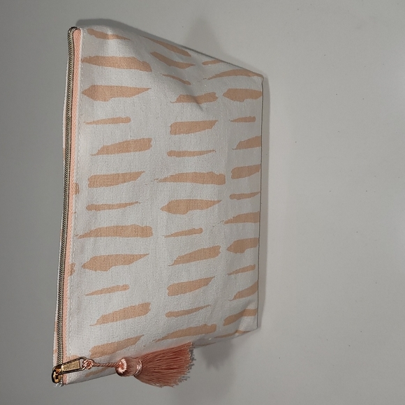 Makeup Bag / Toiletries Pouch - Picture 5 of 10